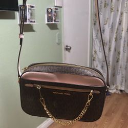 Michael Kors Crossbody Bag