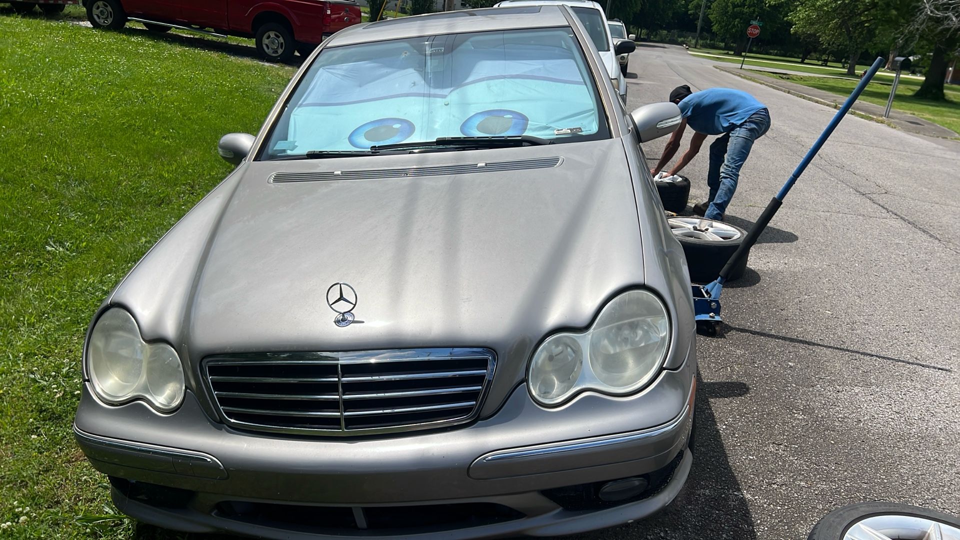 Mercedes C230 Sport Título En Mano El Motor No Sirve Transmisión Al 100% Con 120 Millas La same Una Oferta Por Partes O Completó