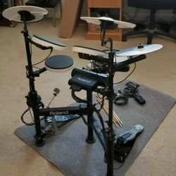 Roland TD-4KP V-Drums Electronic Drum Set