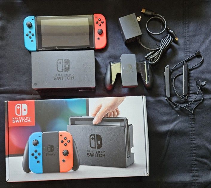 Original Nintendo Switch 32GB Console