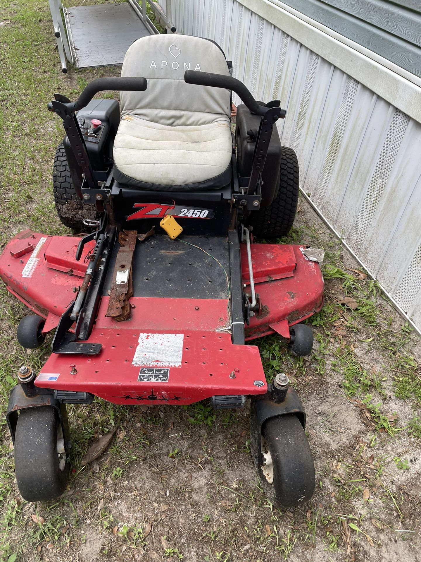 Gravely ZT2450 Zero Turn – Not Running – $250 OBO