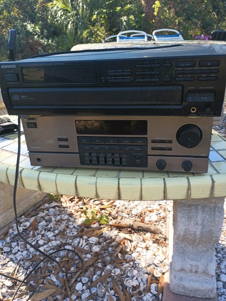 Multiple CD Disc Player And Amplifier With Equalizer