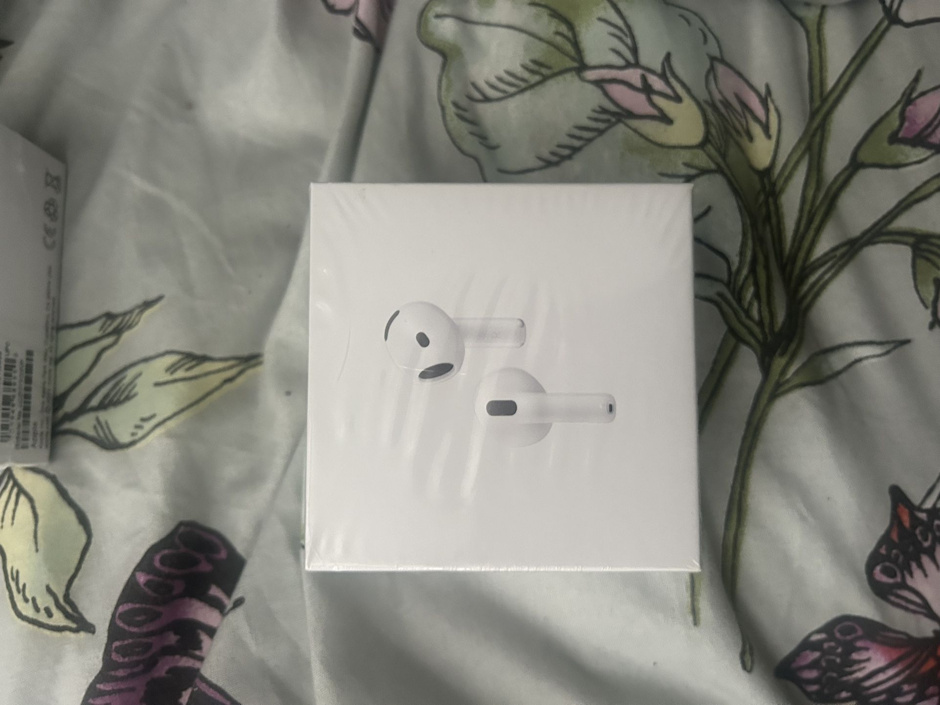Earbuds 