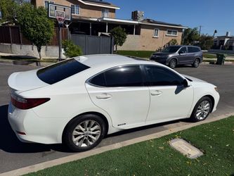2015 Lexus ES 300h