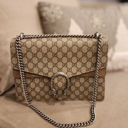Gucci Dionysus GG Supreme Large Bag