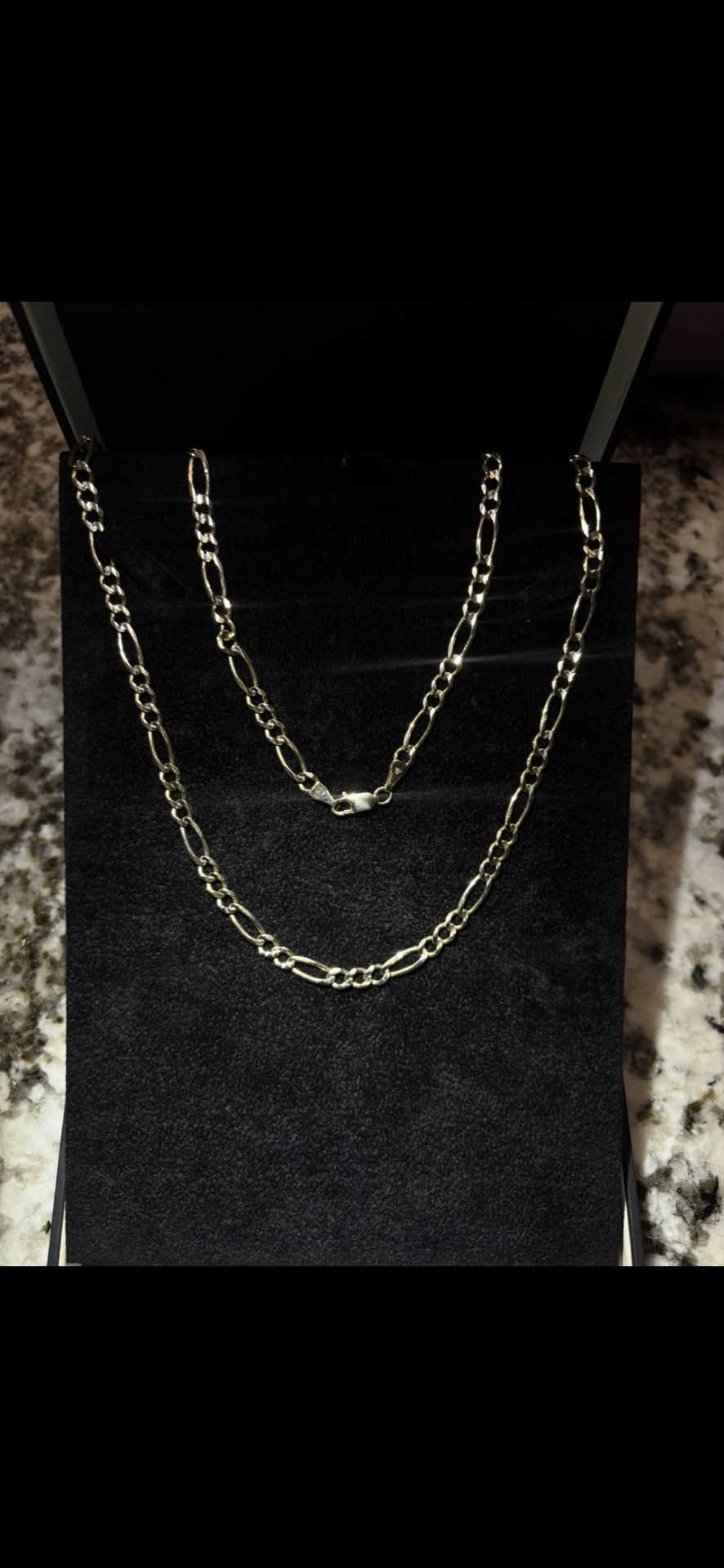 Gold Figaro Chain⚜️