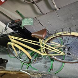 Schwinn Beach Cruiser 