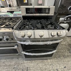 LG 30” Gas Stove In Stainless Steel New Open Box With Duo Oven
