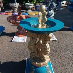 Seahorse Birdbath With Pump