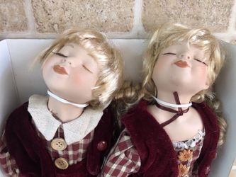 Two Porcelain Kissing Dolls 14-inch Rose Collection 1-5000 Country Dress Boots