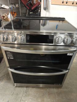 LG thinQ pro bake double oven stove