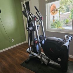Exercise Machine: Freemotion 510 Rear Drive Elliptical 