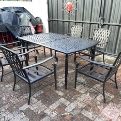 Metal Outdoor Patio Table w/ 6 Metal Chairs