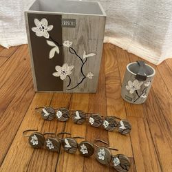 Croscill Bathroom Accessories