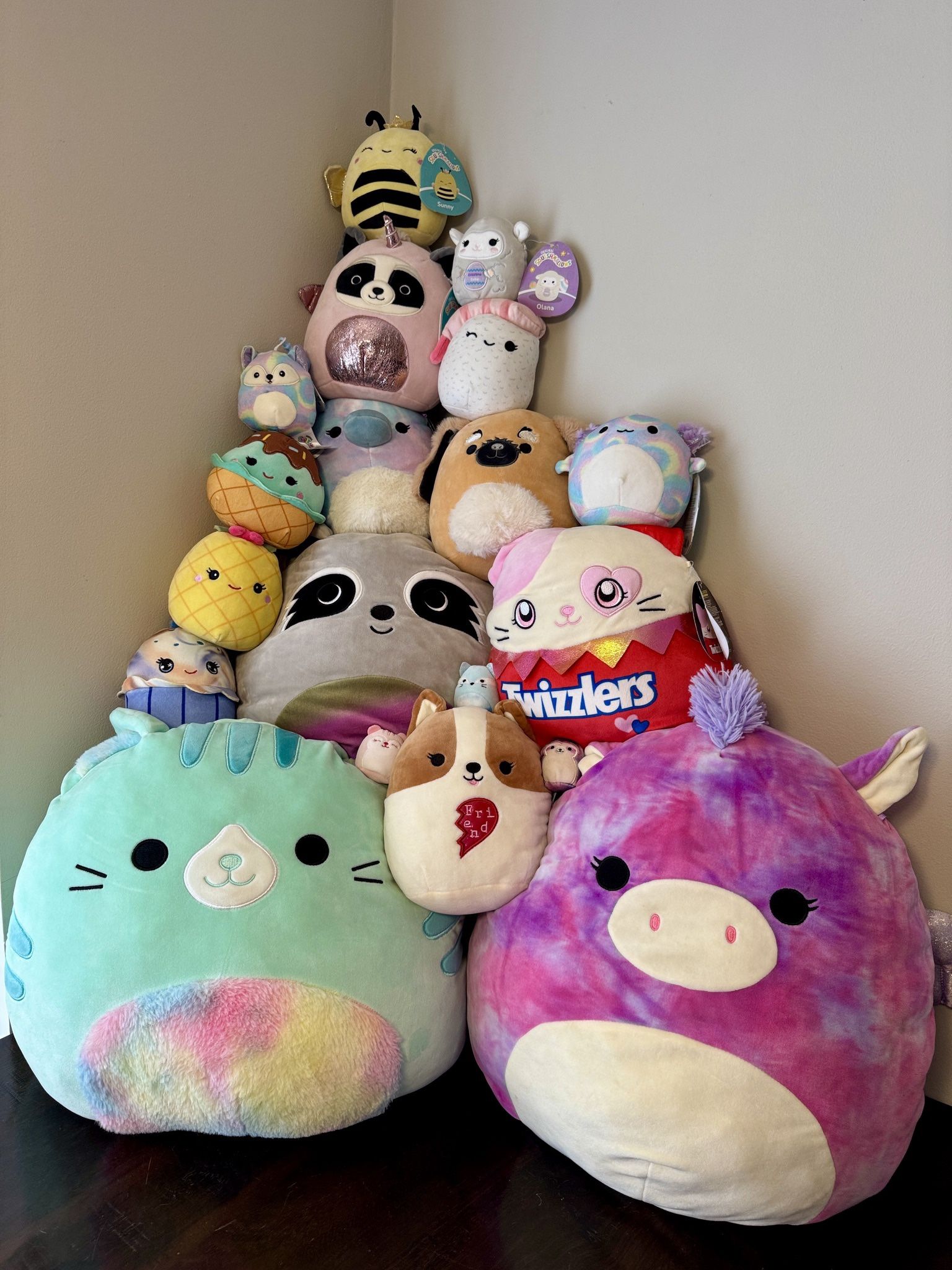 Lot of Squishmellows. Most With Tags