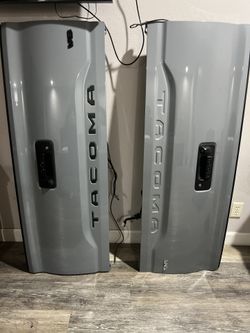 Toyota Tacoma Tailgate