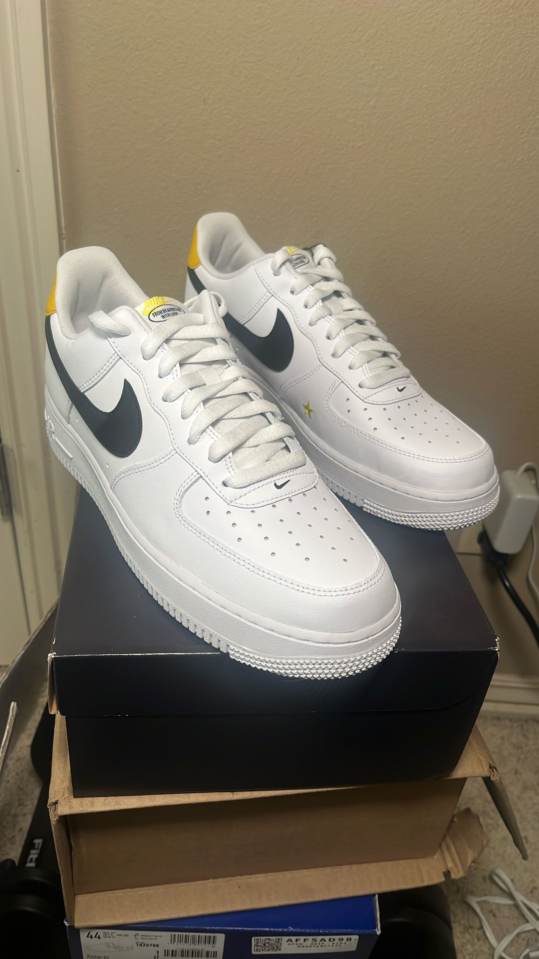 Size 11 Nike AF1 ‘07 Lv8 2 ‘Have A Nike Day White Gold’