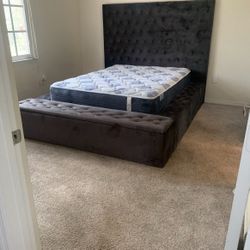 Tufted Queen Bed-frame with storage No mattress 
