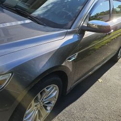 2013 Ford Taurus