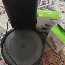 iRobot Roomba Self-Emptying Vacuum