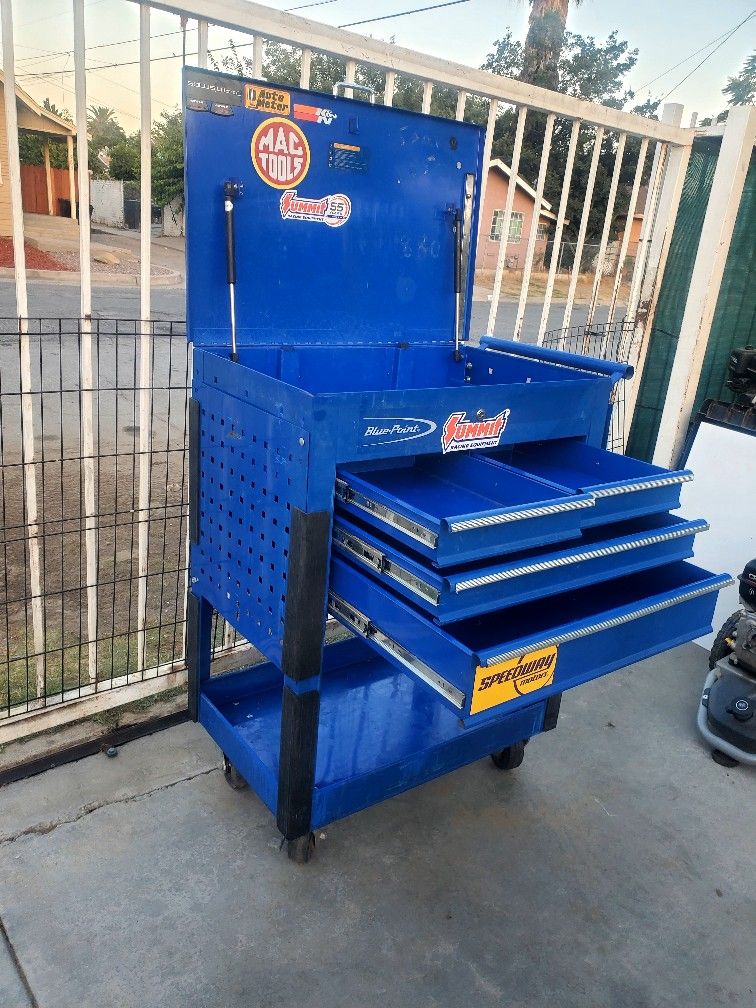 Blue  Point Cart Tool Box Used No Key 31"W 42"h  4 Drawer  Plus The Top Storage  
