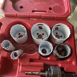 Milwaukee Hole Saw Partial Set