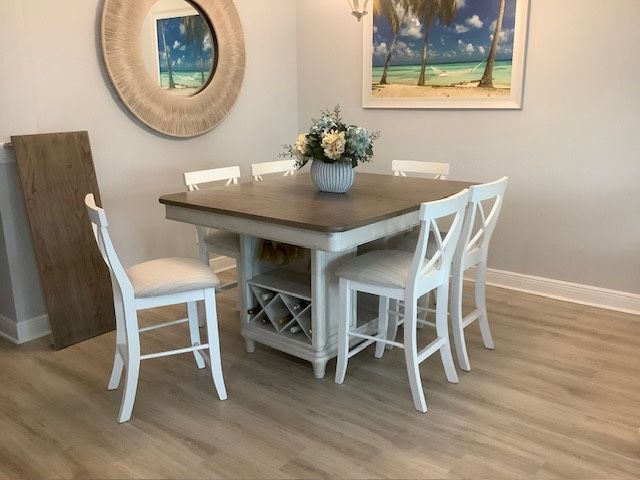 Dining/ Kitchen table With 6 Chairs