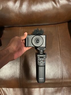 Sony ZV-1F Vlog Camera