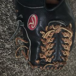 Rawlings Heart Of The Hide