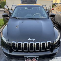 2014 Black Cherokee SUV Sport