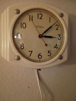 1960s Retro Wall Clock (works!)
