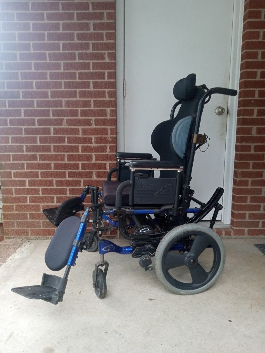 Quickie IRIS Tilt-In Manual Adult Wheelchair