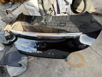 2011 Infiniti Coupe G 37 Trunk