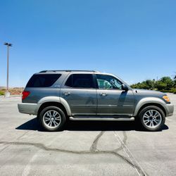 2004 Toyota Sequoia