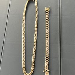 Gold Chain And Bracelet 