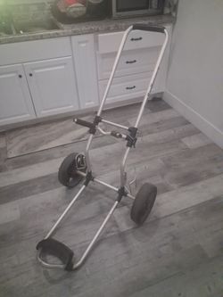 Golf bag carrier