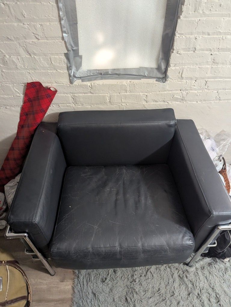 Corbusier Comfy"Navy Blue Leather Single Lounge Armchair"