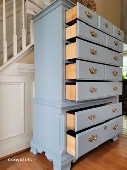 Thomasville Brand Solid Wood Ectra Tall 7 Drawer Dresser Chest Of Drawers  for Sale in Fuquay-varina, NC - OfferUp