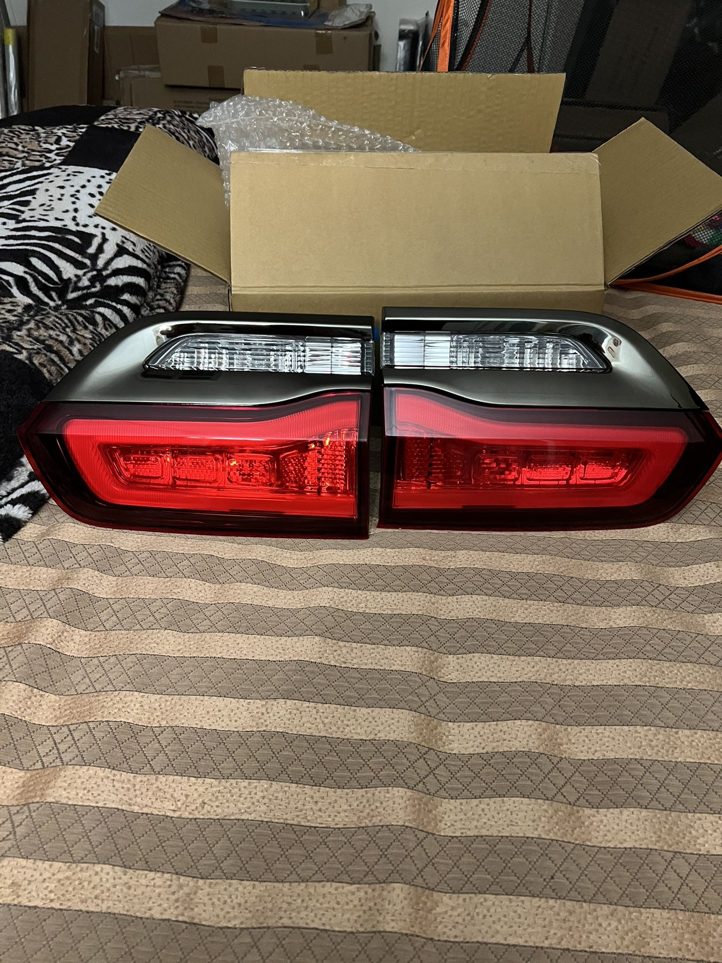 Tail Lights  Left And Right 