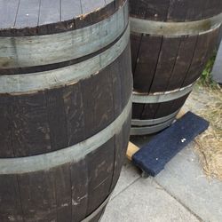 Wine barrel