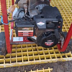 Briggs and Stratton , Elite Series , running watts 5500,, starting watts 8500