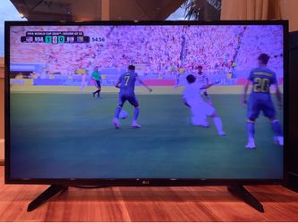LG 43” 4K UHD TV