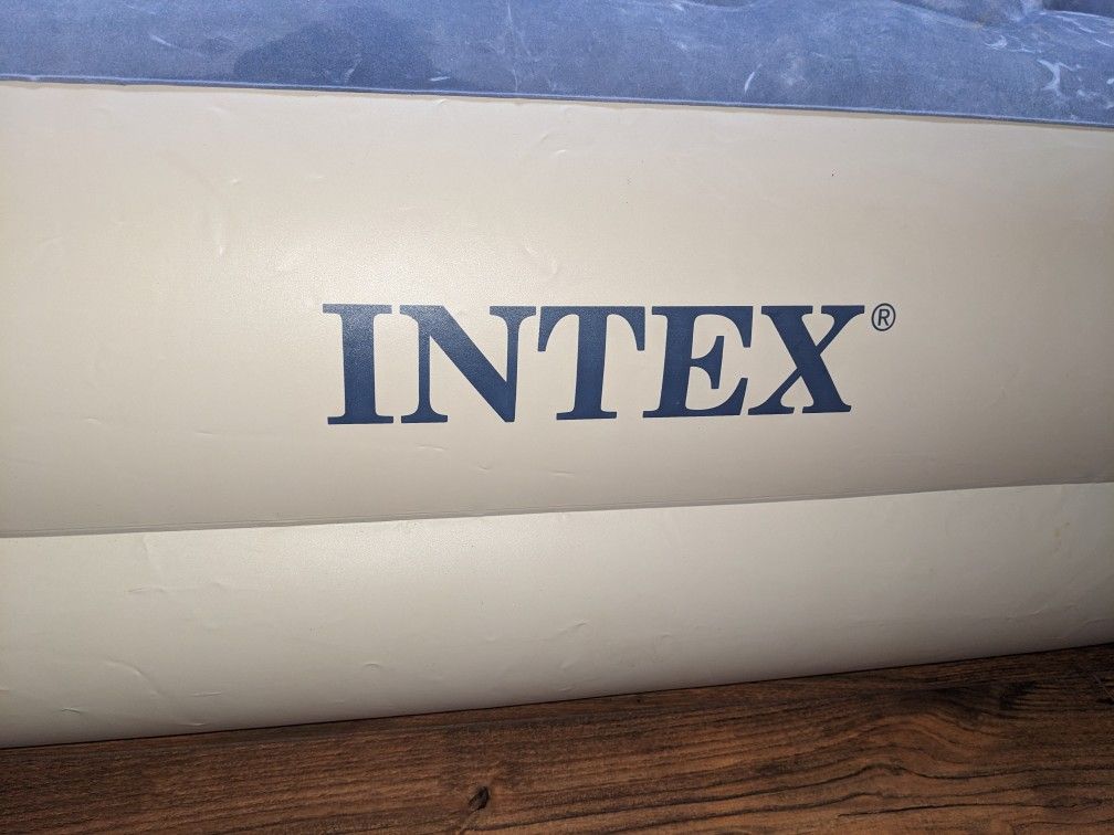 Intext Twin Air Mattress W/Pump $40 OBO 