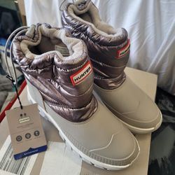 Original Women Metallic Snow Boot Short (Size 9)