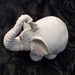 "Showers Of Blessings Elephant And Mouse Figurine 