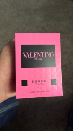 VALENTINO DONNA BORN IN ROMA
