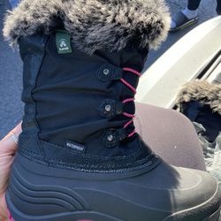 Girls Snow/ Winter Boots. 