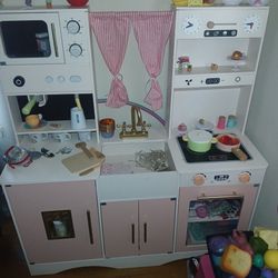 Play kitchen