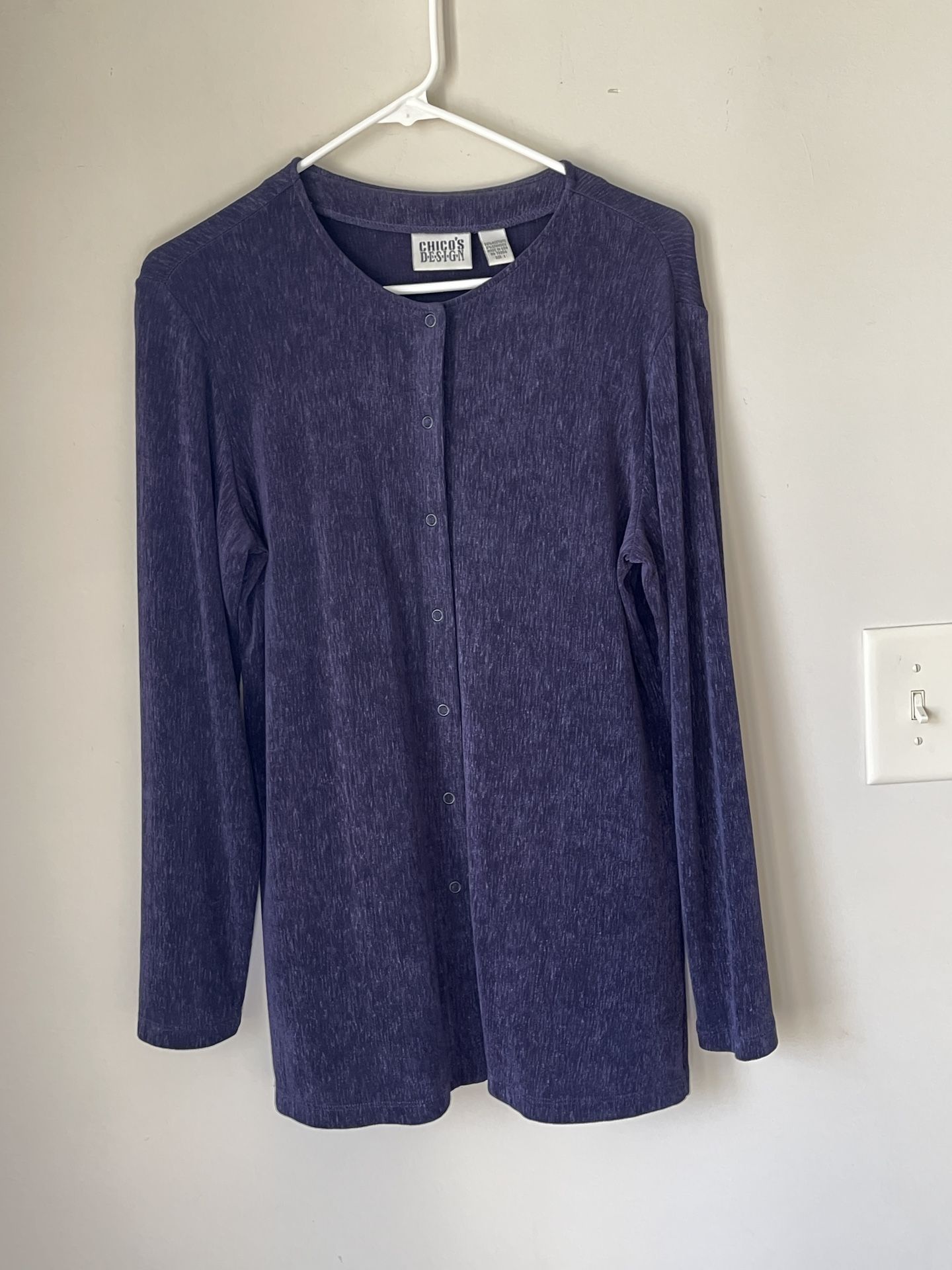 Vintage Chico's Design Women's Shirt Size M(1)Button Up Long Sleeve Navy