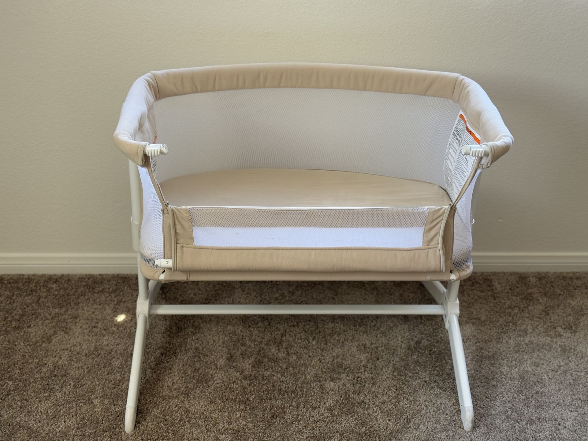 Baby Delight Bedside Bassinet